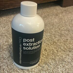 dermalogica Black and White Post Extraction Solution Bottle